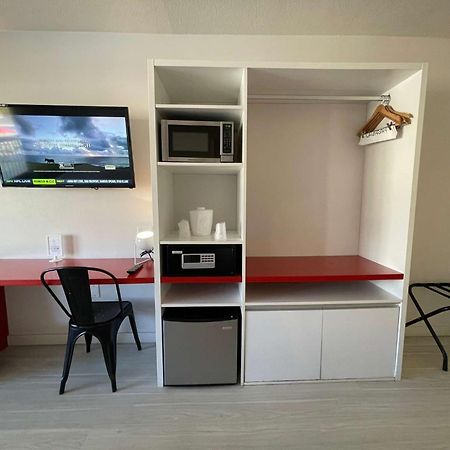 Newly Room In Cozy Hotel With Super Location To The Parks Kissimmee Buitenkant foto