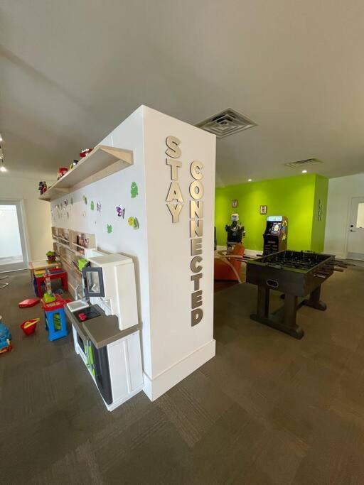 Newly Room In Cozy Hotel With Super Location To The Parks Kissimmee Buitenkant foto
