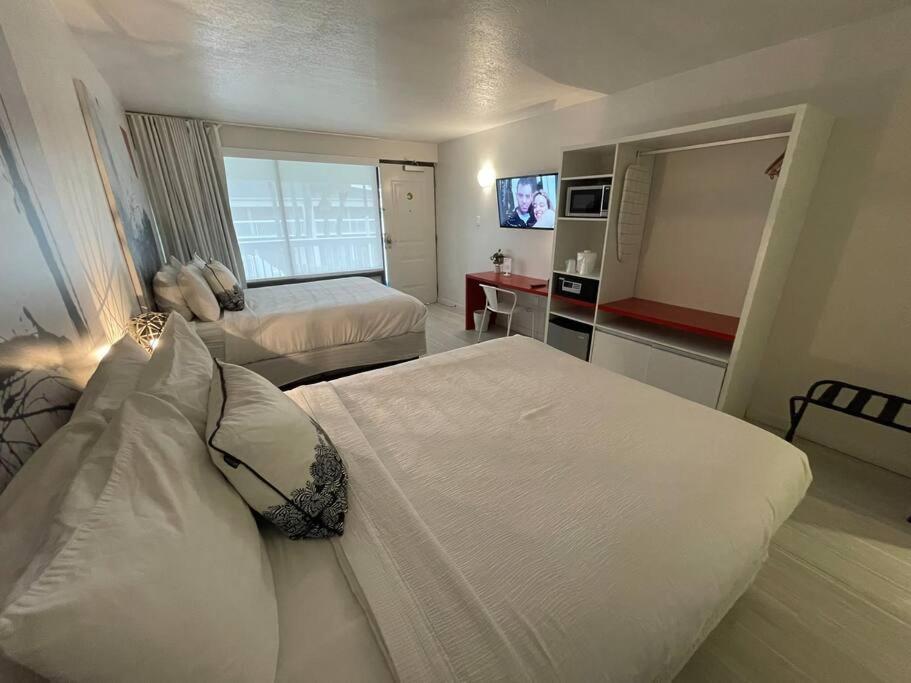 Newly Room In Cozy Hotel With Super Location To The Parks Kissimmee Buitenkant foto