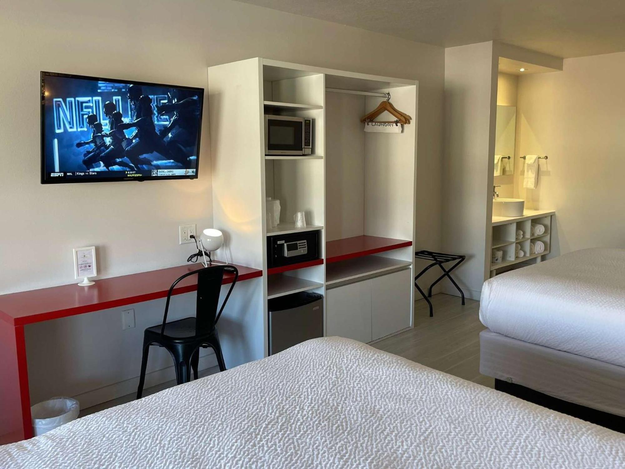 Newly Room In Cozy Hotel With Super Location To The Parks Kissimmee Buitenkant foto